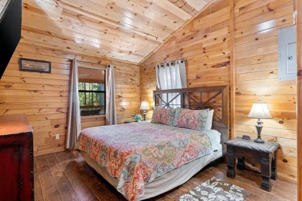 Misty Moonlight, Sleeps 4, Mountain Cabin Daire Broken Bow Dış mekan fotoğraf
