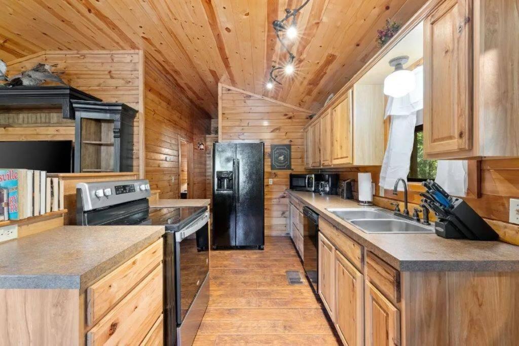 Misty Moonlight, Sleeps 4, Mountain Cabin Daire Broken Bow Dış mekan fotoğraf